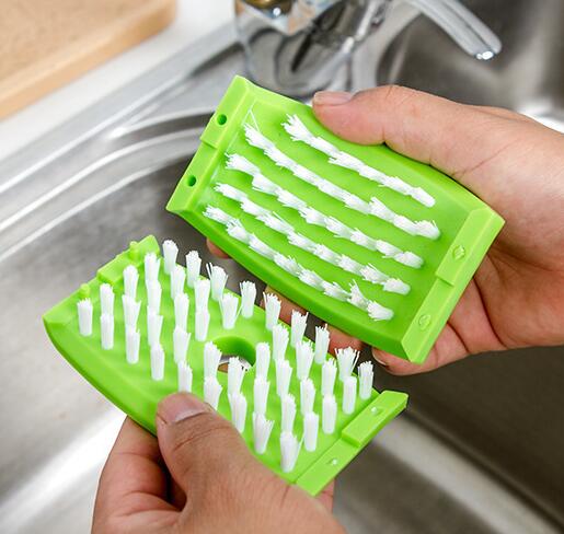 Suction Cup Kitchen Cleaning Brush product detail