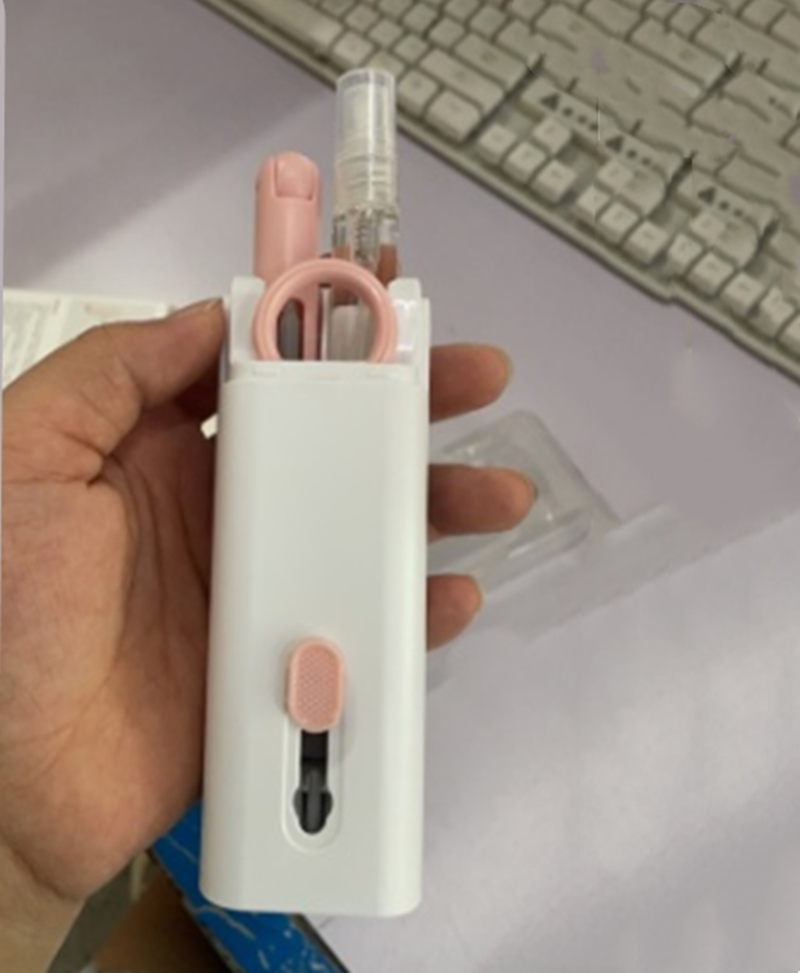 Multi-Purpose Earbud and Keyboard Cleaning Pen Kit product detail