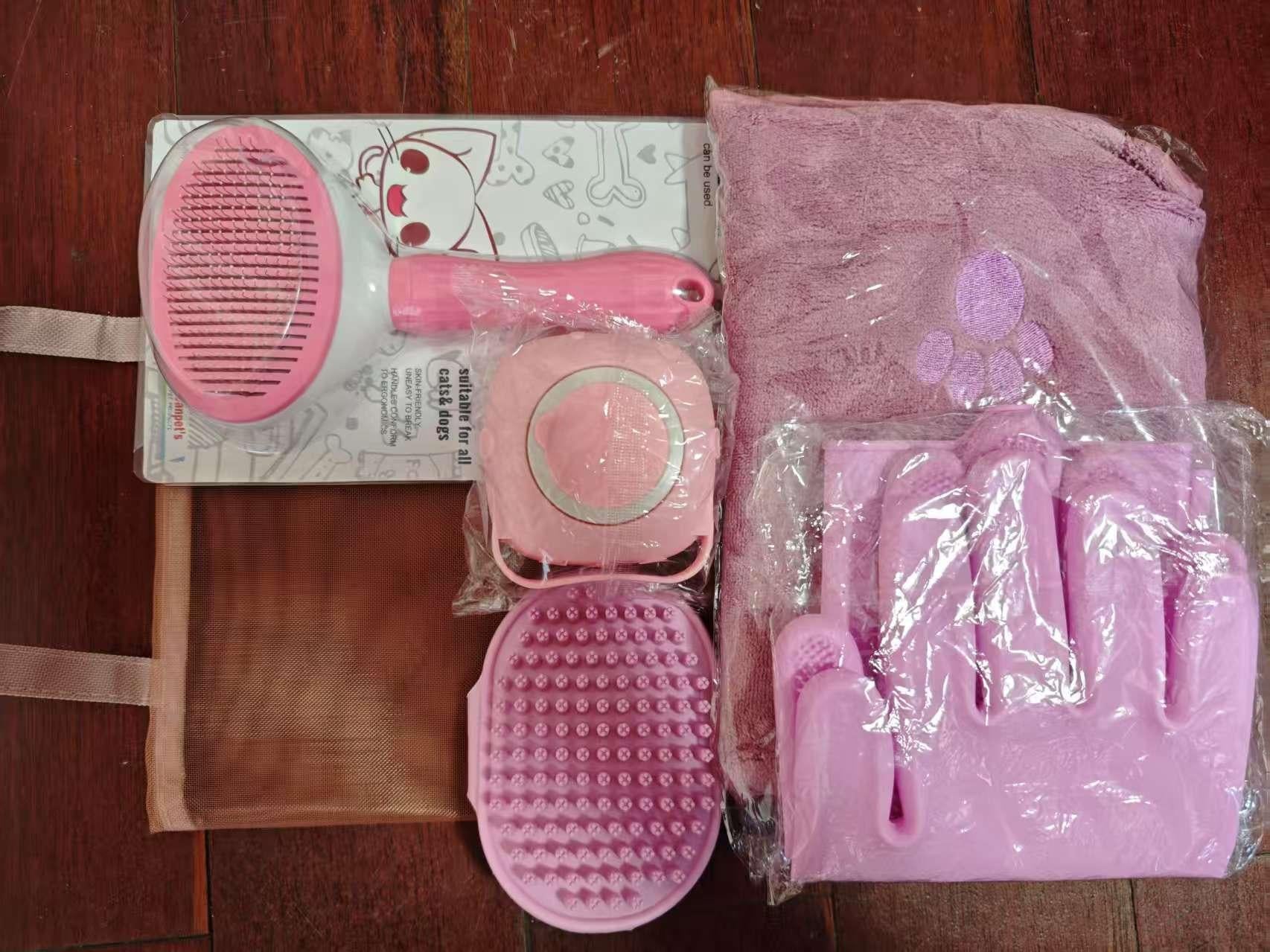 Pet Grooming and Bathing Brush Set product detail