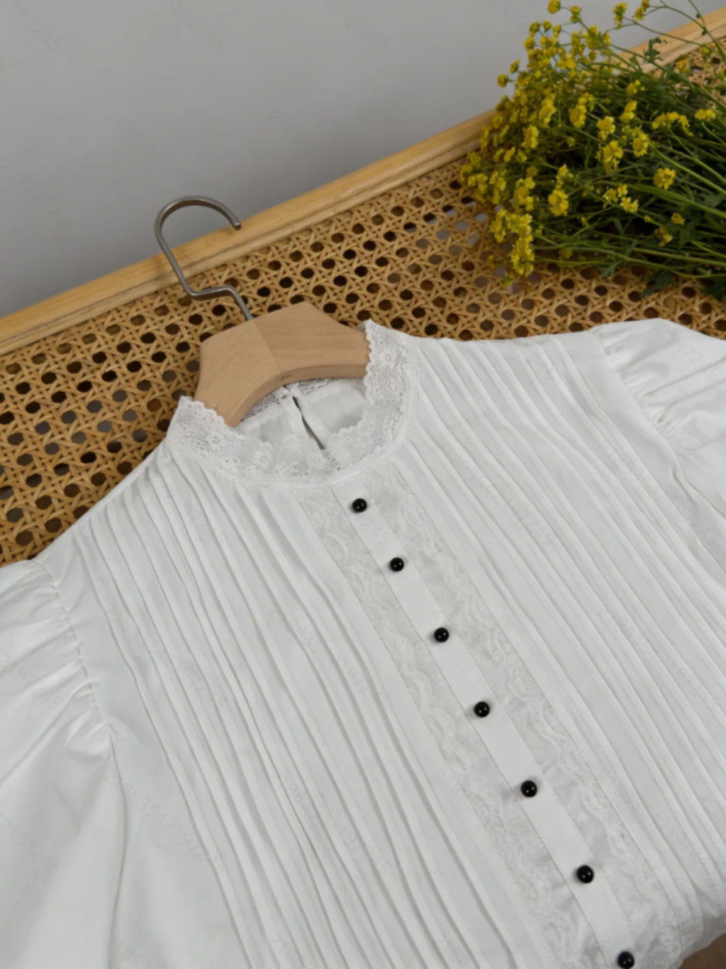 Plus Size White Victorian Lace Blouse Mock Neck Puff Sleeve Women