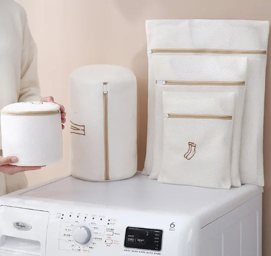 Heavy-Duty Zippered Mesh Laundry Wash Bag
