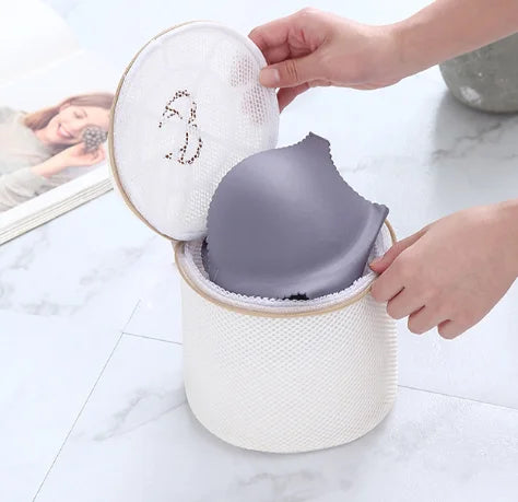 Heavy-Duty Zippered Mesh Laundry Wash Bag