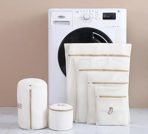 Heavy-Duty Zippered Mesh Laundry Wash Bag