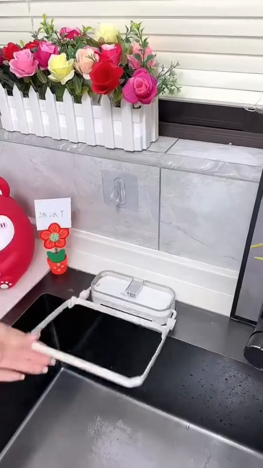 Suction Cup Sink Strainer with Disposable Filter Bags product detail